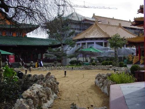 Aufbau: Hotel Ling Bao 8
