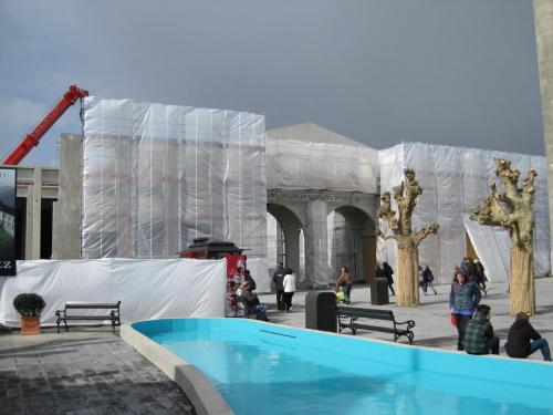 Aufbau: Kaiserplatz 3