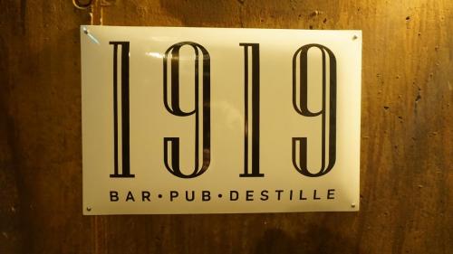 Bar 1919 1