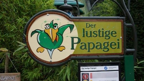 Der lustige Papagei 4