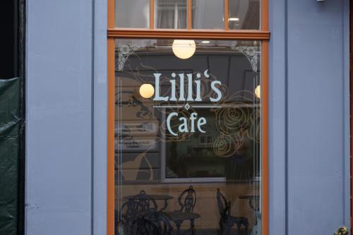 Lillis Café 1