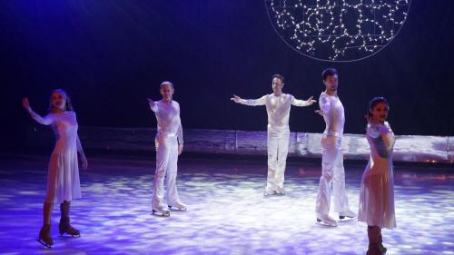 White Christmas on Ice 10